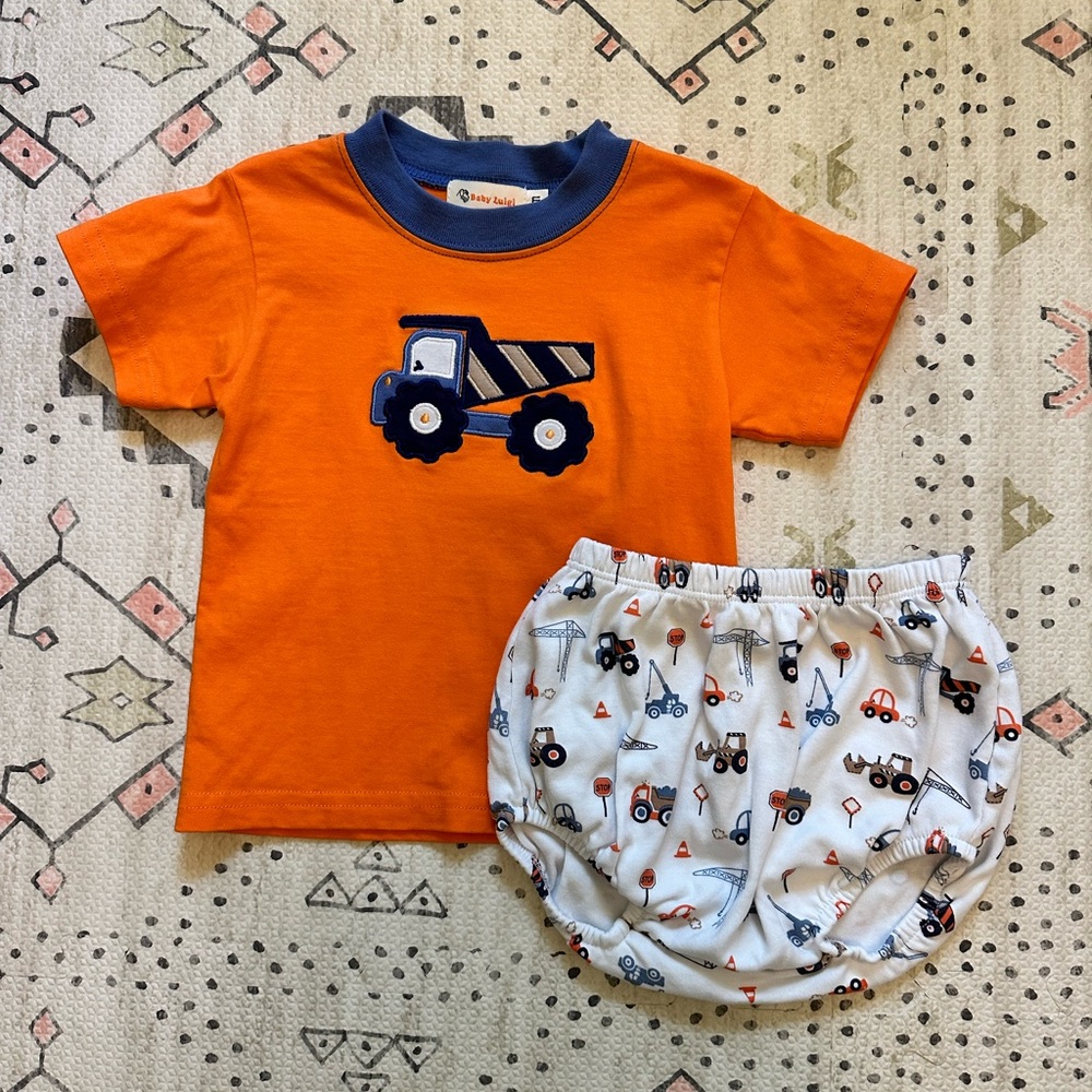 Baby Luigi 2 pc set 🧡